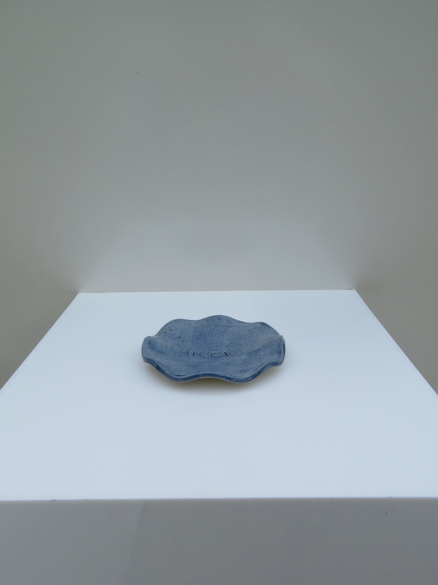 'Mini Wavy Dish' in Deep Blue