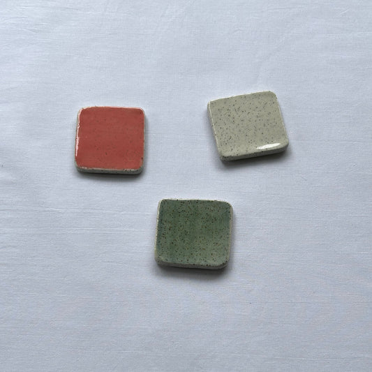 'Square Magnets' in assorted glazes (3)