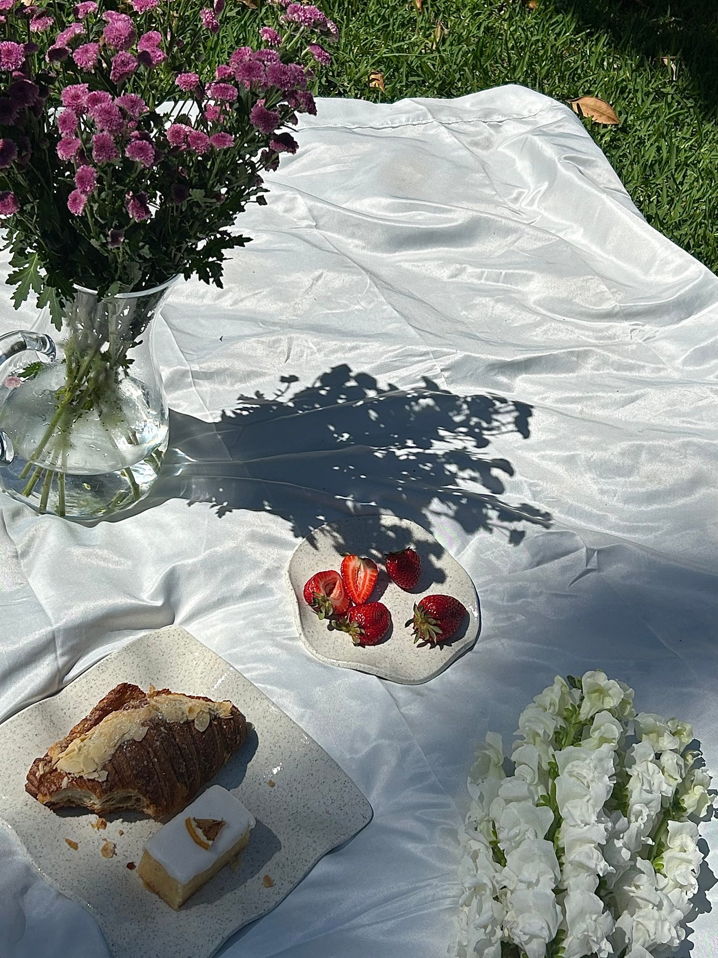 'Flat Wavy Tray' in Clear Glaze