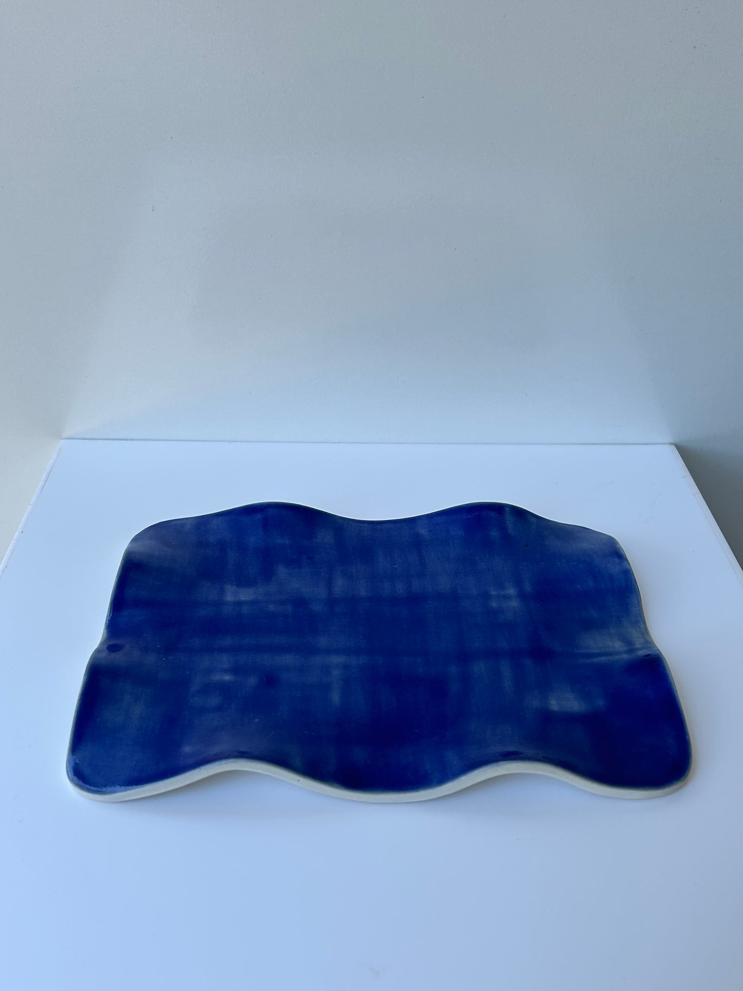 'Flat Wavy Tray' in Deep Blue